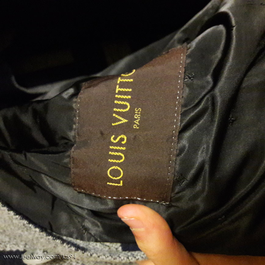 루이비통 컬렉션 자켓 정가품 문의 드립니다. 판매예정.. Louis Vuitton